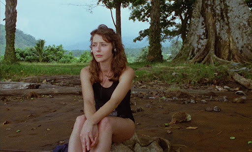 Claire Denis – Bedende Dolaşan Kamera, Sınırları Aşan Anlatı Claire Denis sinemasi