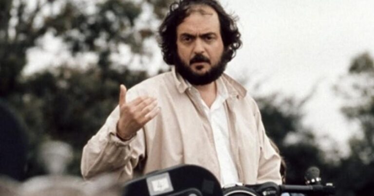 Stanley Kubrick – Gözün Ardındaki Dünya: Mekanik Rüya, Tinsel Karanlık Stanley Kubrick – Gözün Ardındaki Dünya: Mekanik Rüya, Tinsel Karanlık