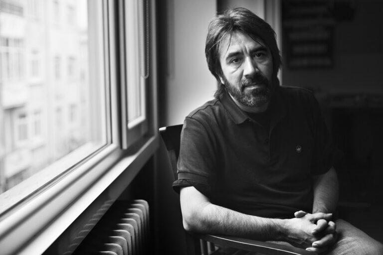 Zeki Demirkubuz – Türk Sinemasında Varoluşun Estetiği Zeki Demirkubuz