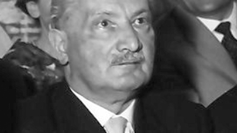 Heidegger ve Ousia: Zamanın Varlıkla Kesişimi hegidegger.filomythos