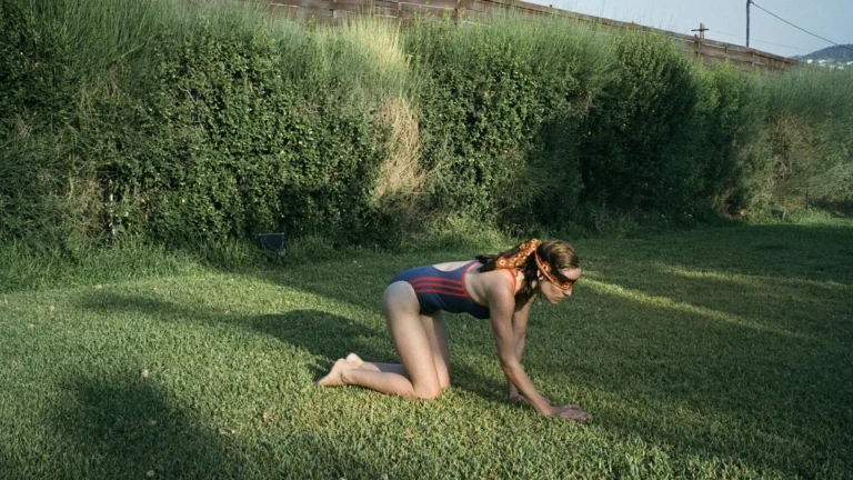 Köpek Dişi / Dogtooth (Kynodontas) — Yorgos Lanthimos (2009)