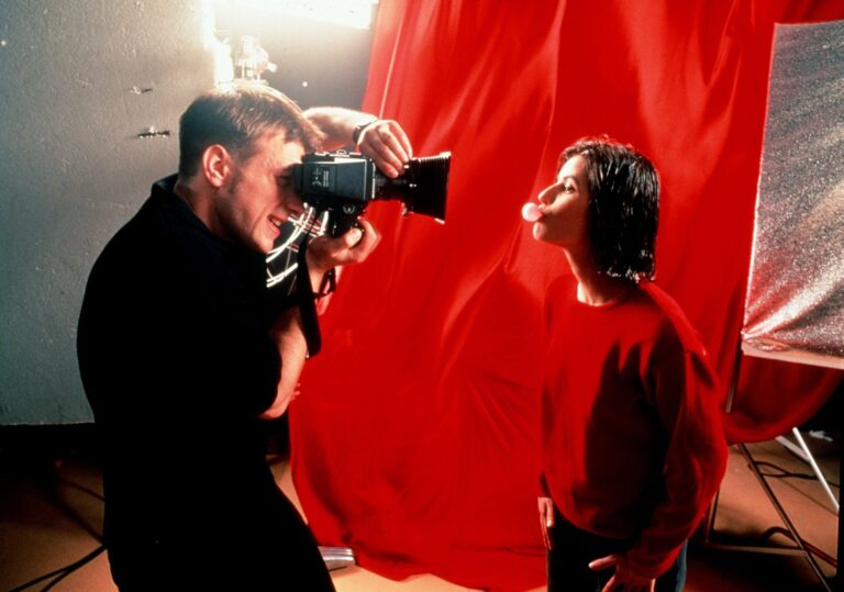 Üç Renk: Kırmızı / Three Colors: Red — Krzysztof Kieślowski (1994)