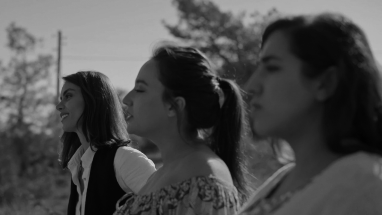 Kıyıda / On the Shore — Büşra Bilginer (2023)