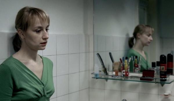 4 Ay, 3 Hafta ve 2 Gün (2007) - Romanya Yeni Dalgası 4 Ay, 3 Hafta ve 2 Gün (2007) - Romanya Yeni Dalgası